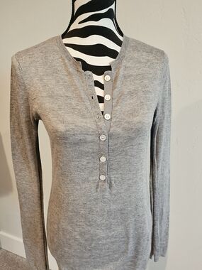 EUC Inhabit Lightweight Cotton/Cashmere Henley Sweater